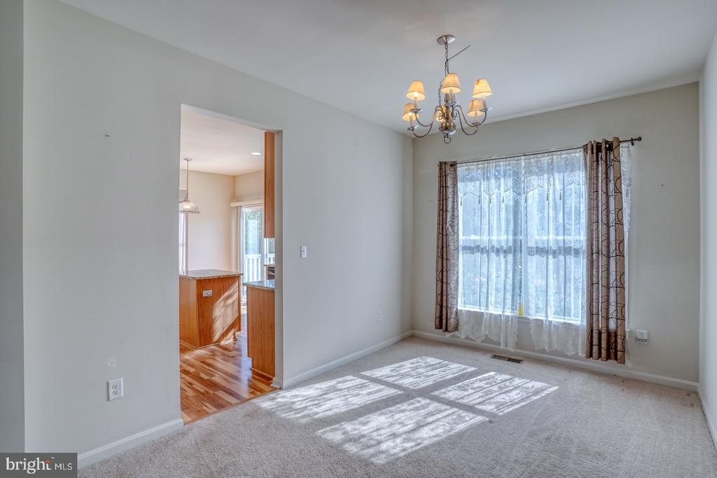 104 Gathering Ct