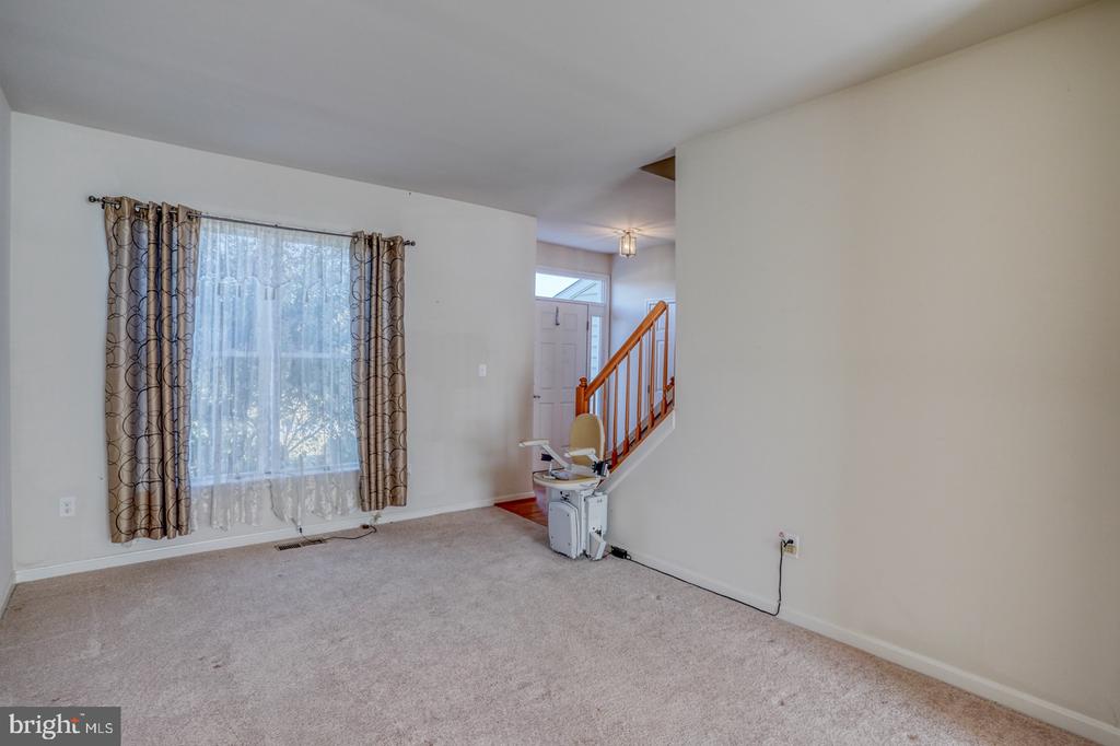 104 Gathering Ct