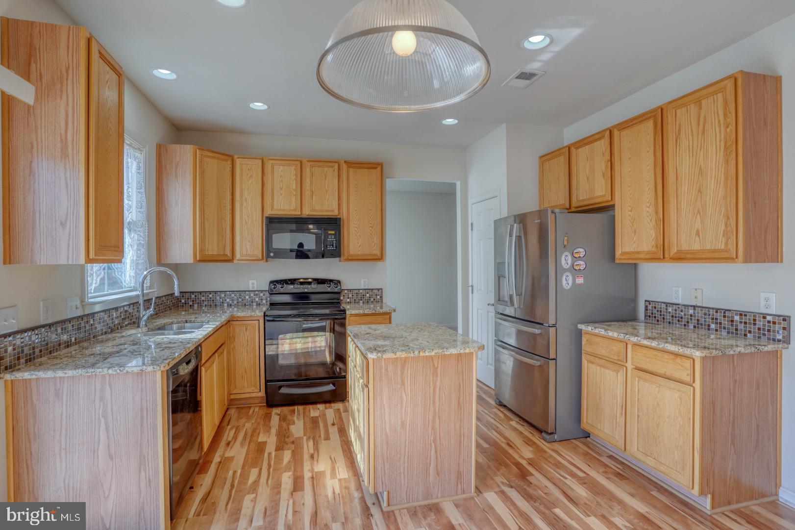 104 Gathering Ct