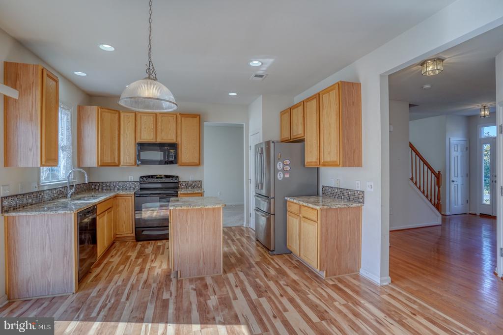 104 Gathering Ct