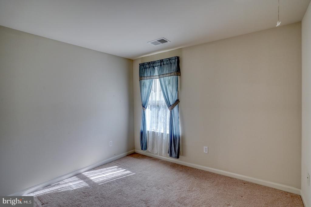 104 Gathering Ct