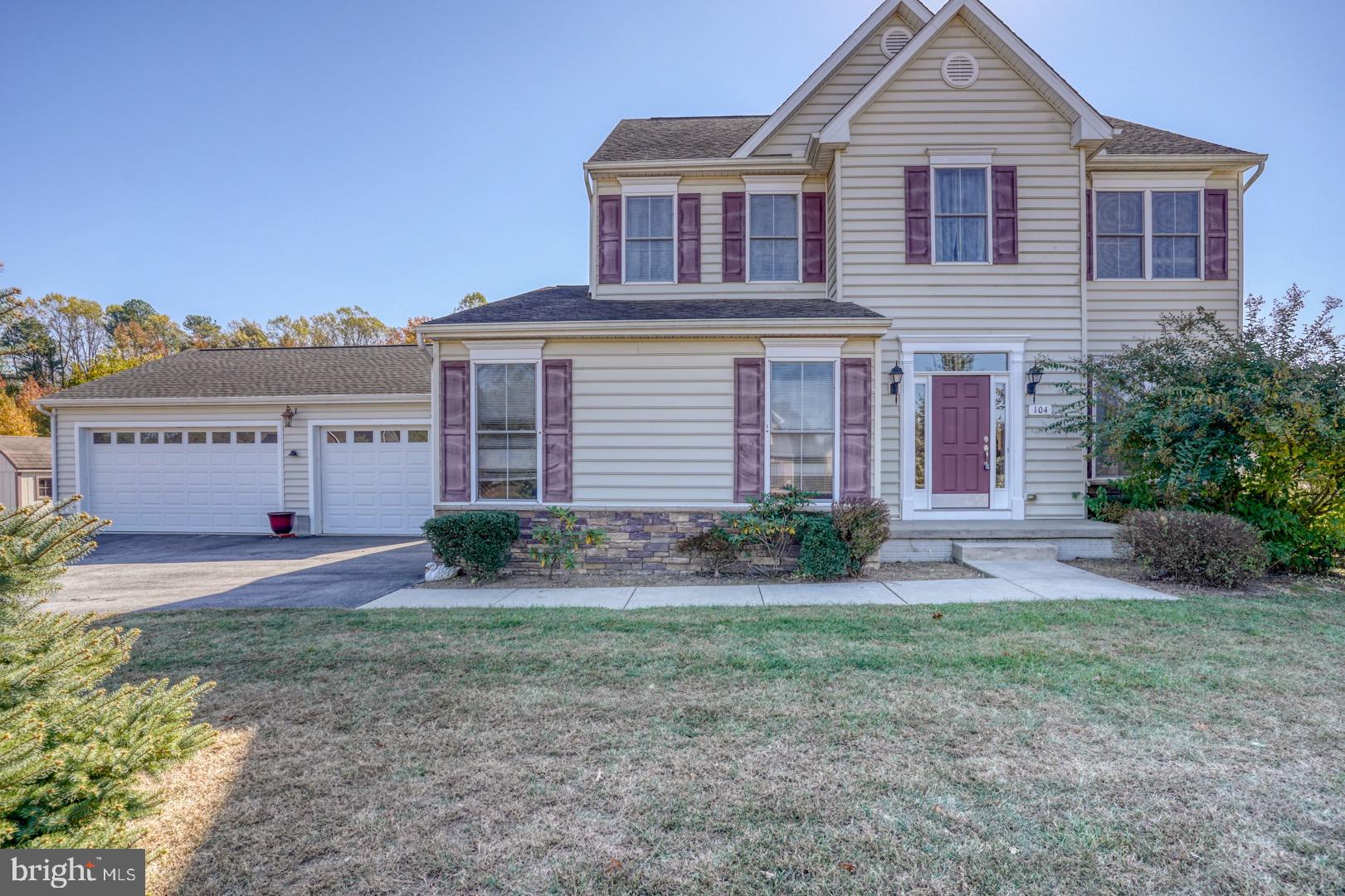 104 Gathering Ct
