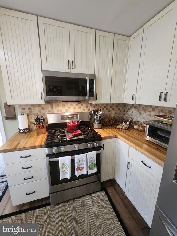 152 Spencer Ln