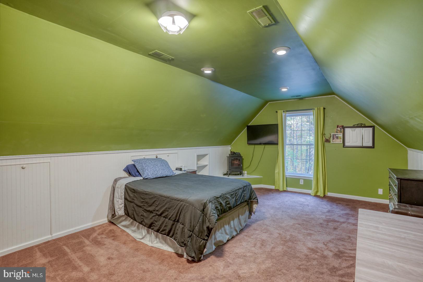 116 Solitude Ln