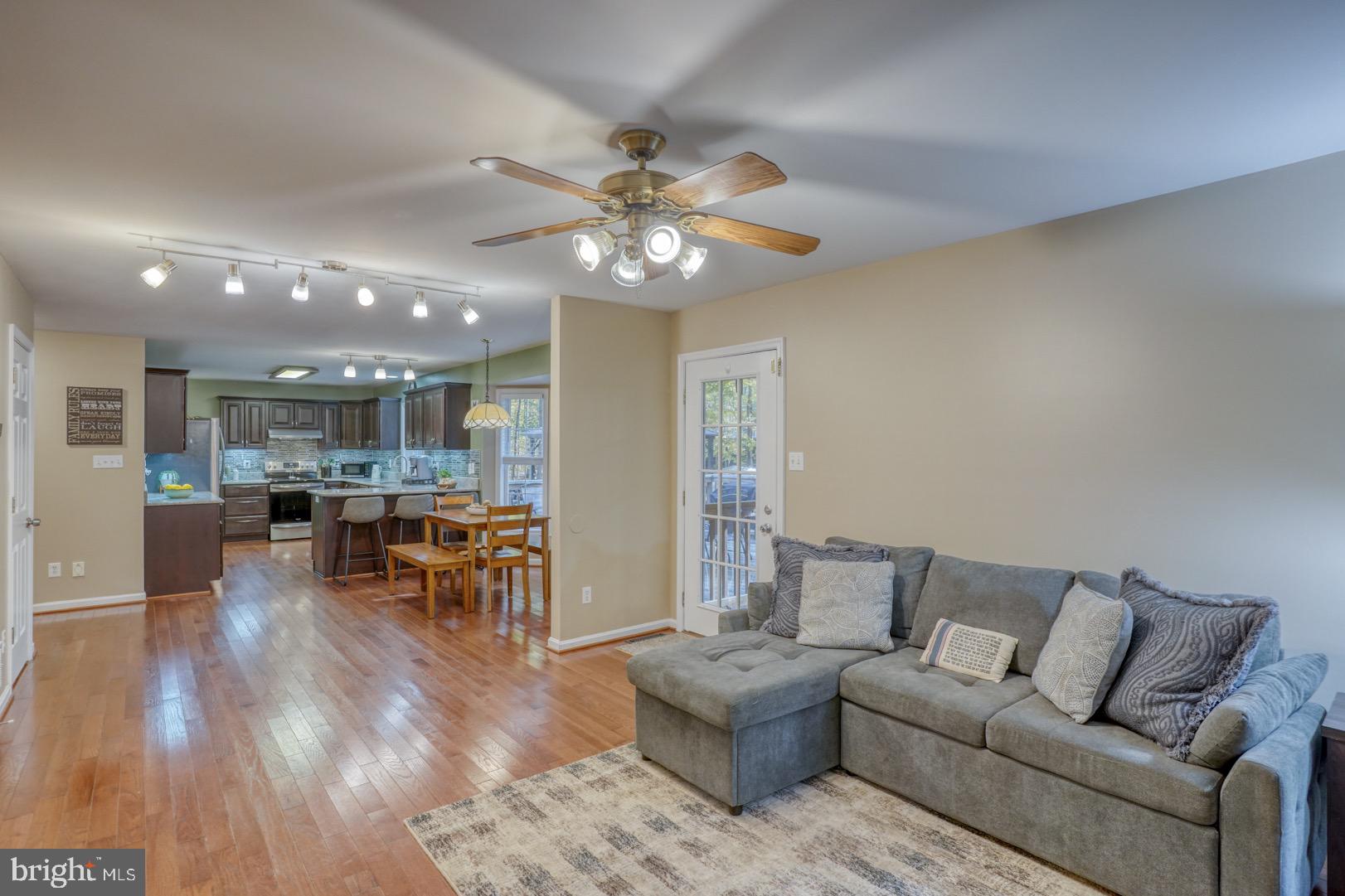 116 Solitude Ln