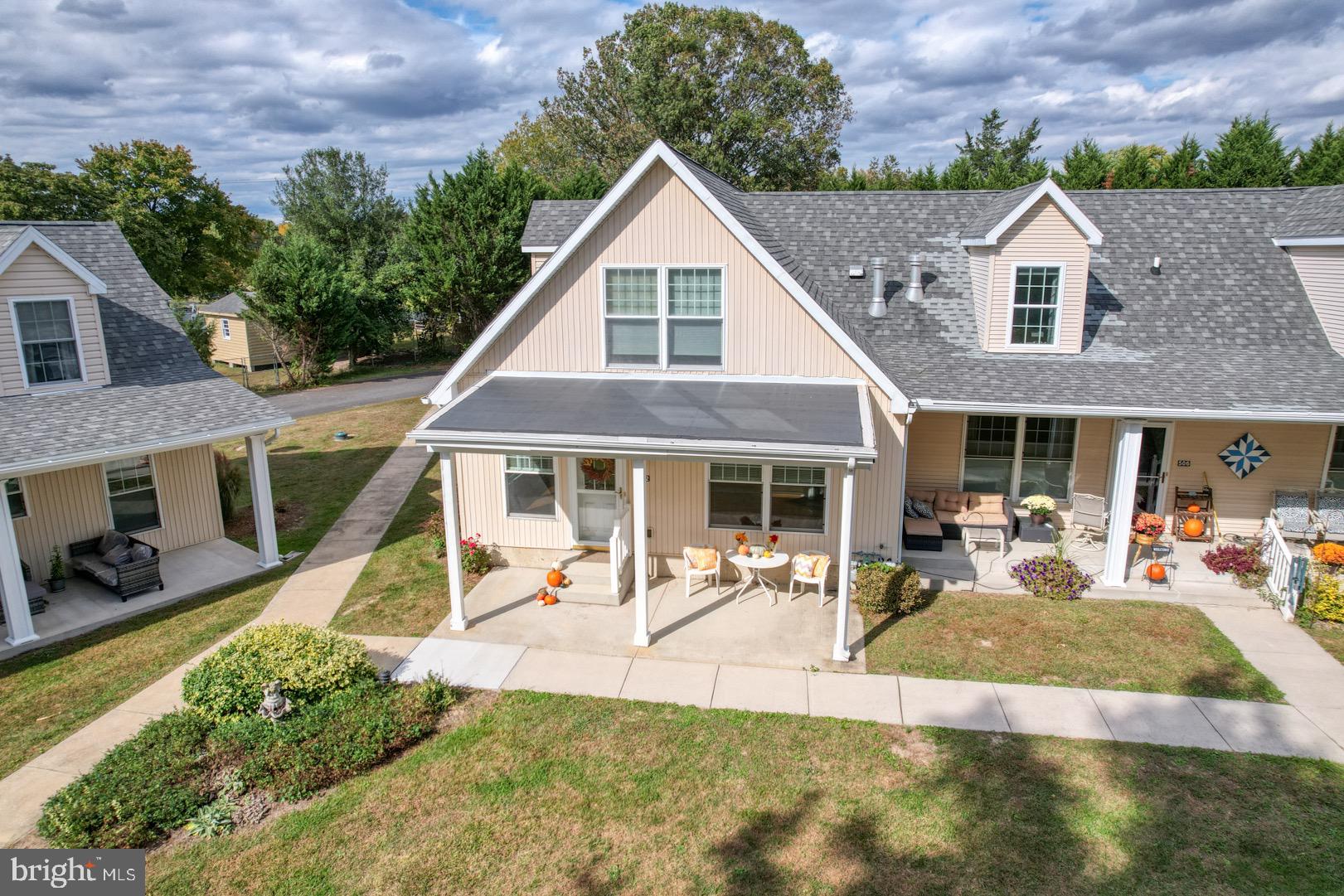 502 Pond Way