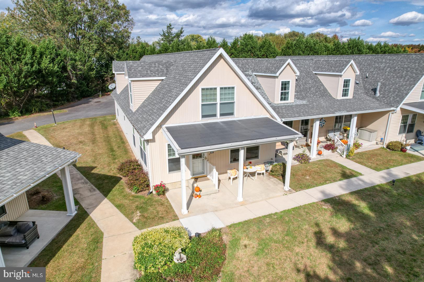 502 Pond Way