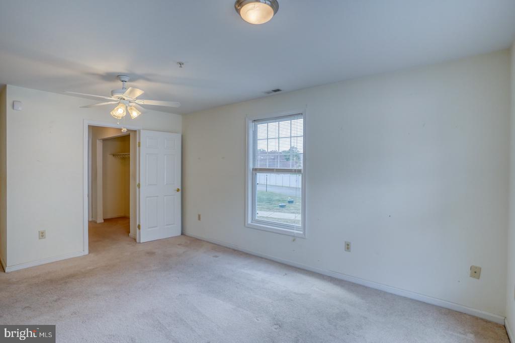 502 Pond Way