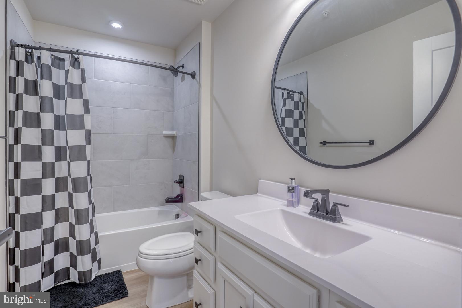 133 Perrys Retreat Blvd