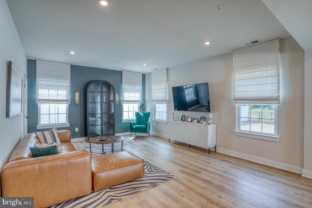 133 Perrys Retreat Blvd