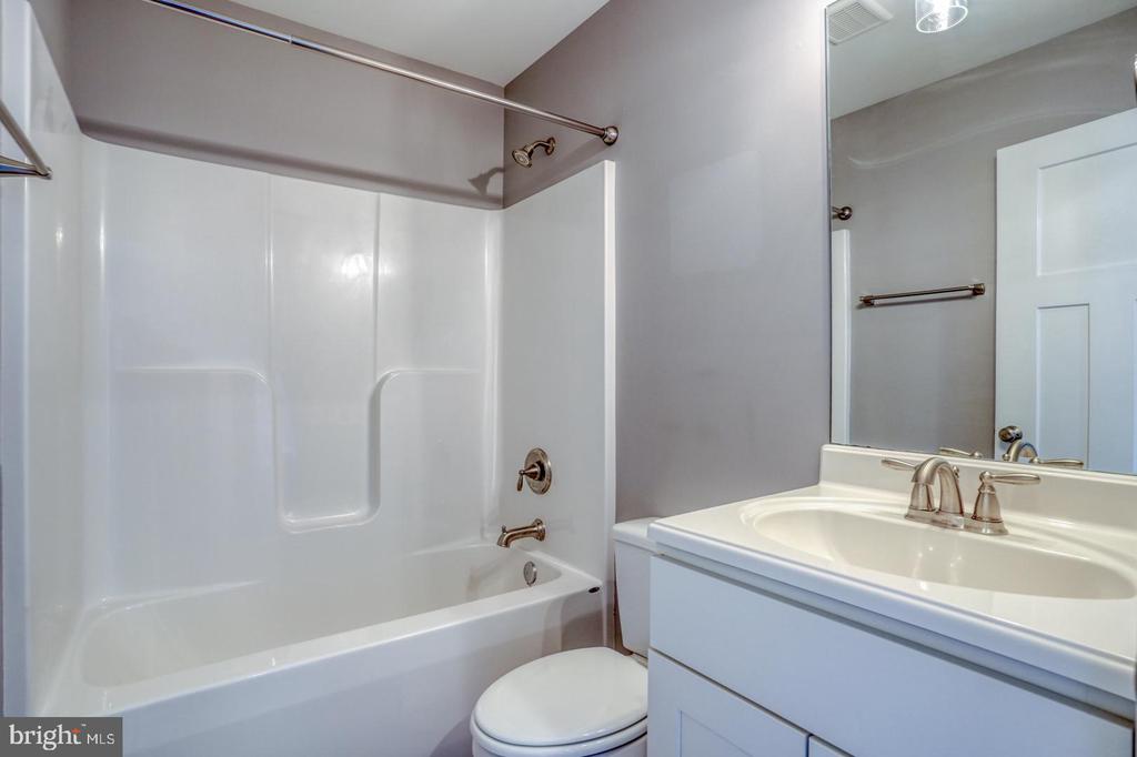 109 Grant Ct