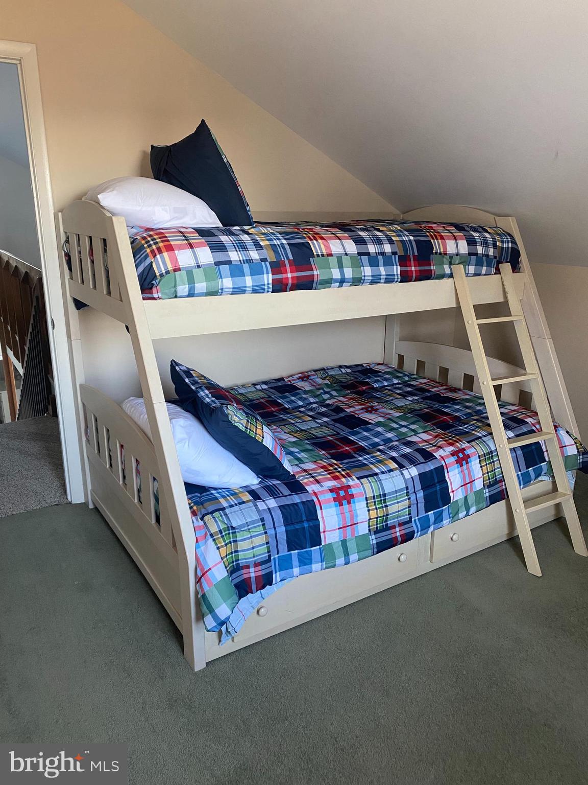 321-3 PINEY NARROWS RD