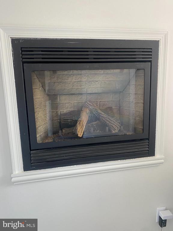 321-3 PINEY NARROWS RD