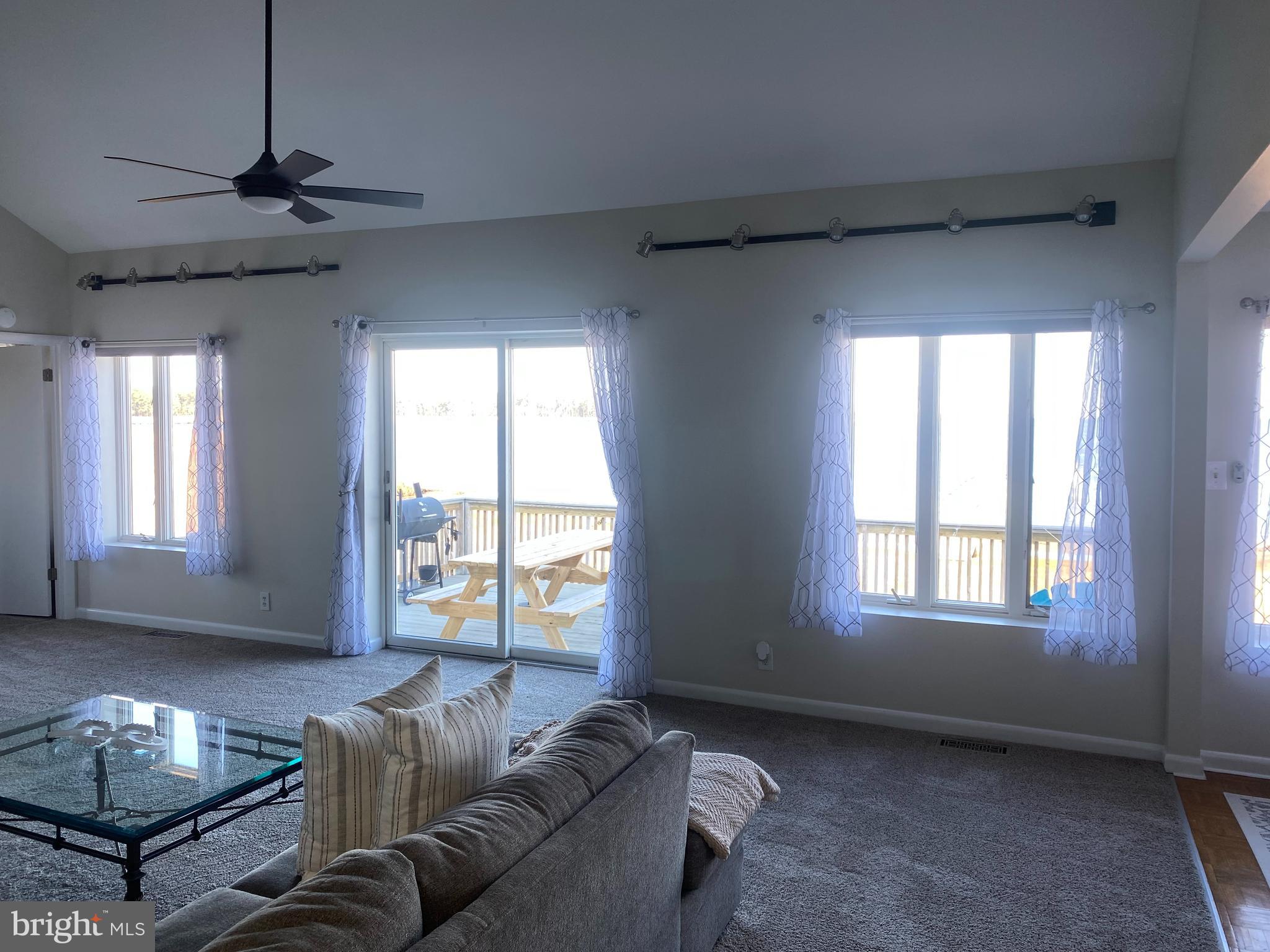 321-3 PINEY NARROWS RD