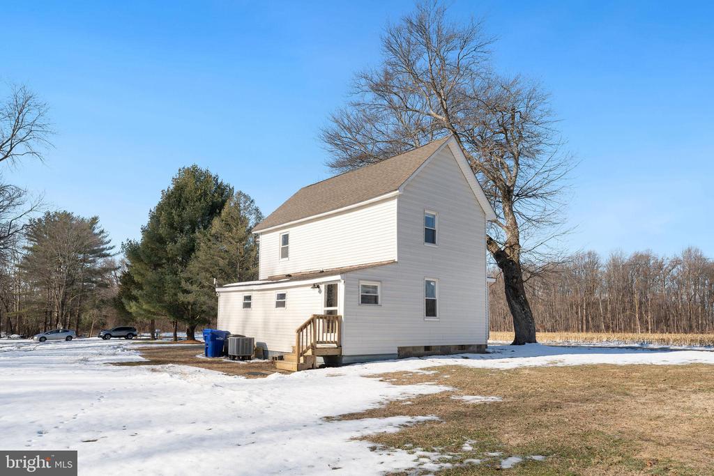 120 Rabbit Hill Rd