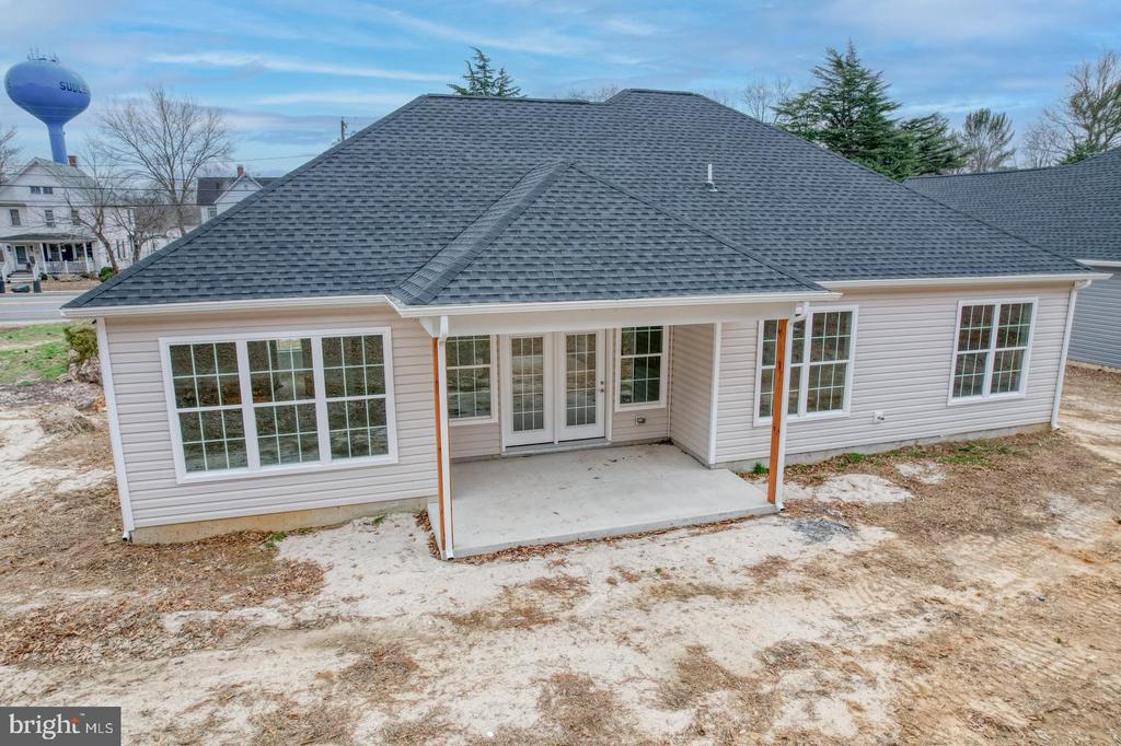 116 W Main St