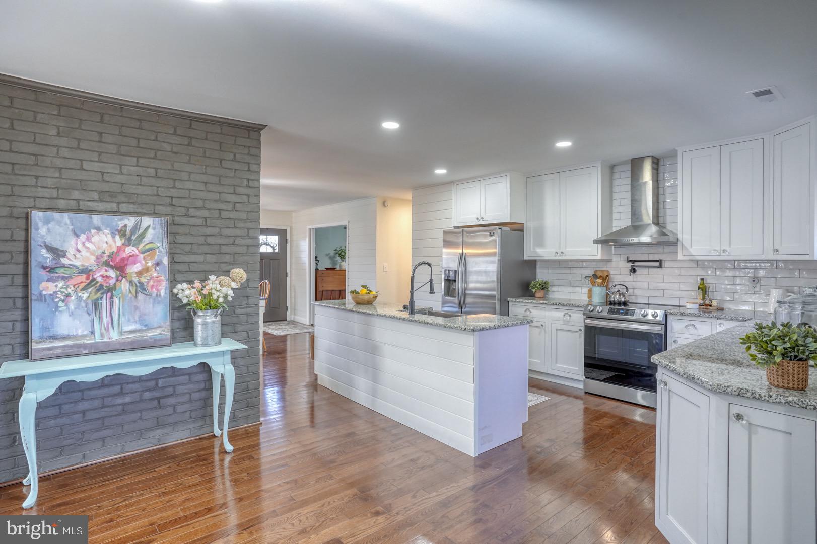 109 White Marsh Rd