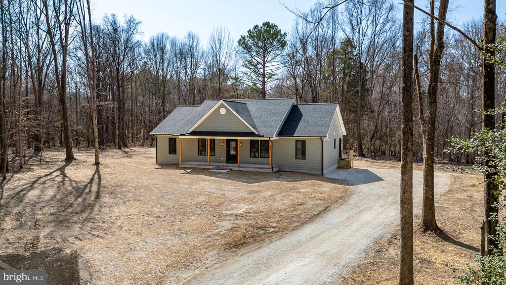 206 Springbrook Ln