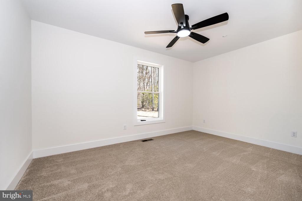 206 Springbrook Ln