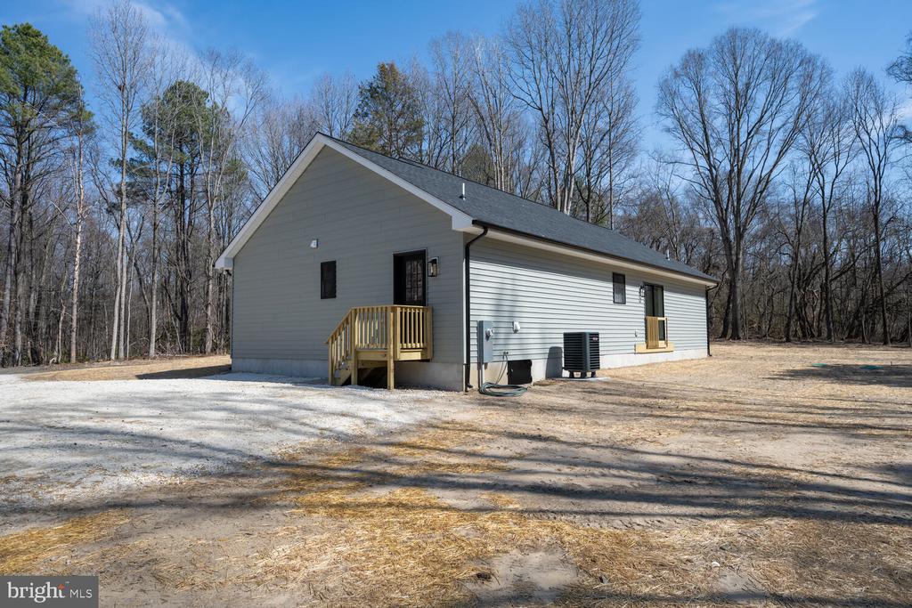 206 Springbrook Ln