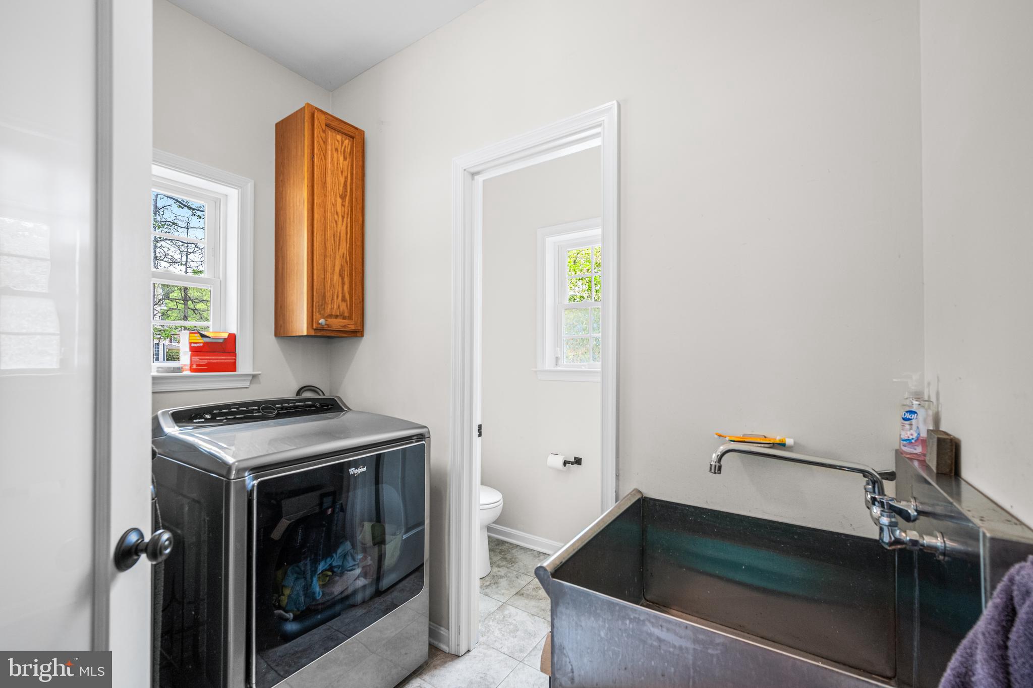 106 Caspian Dr