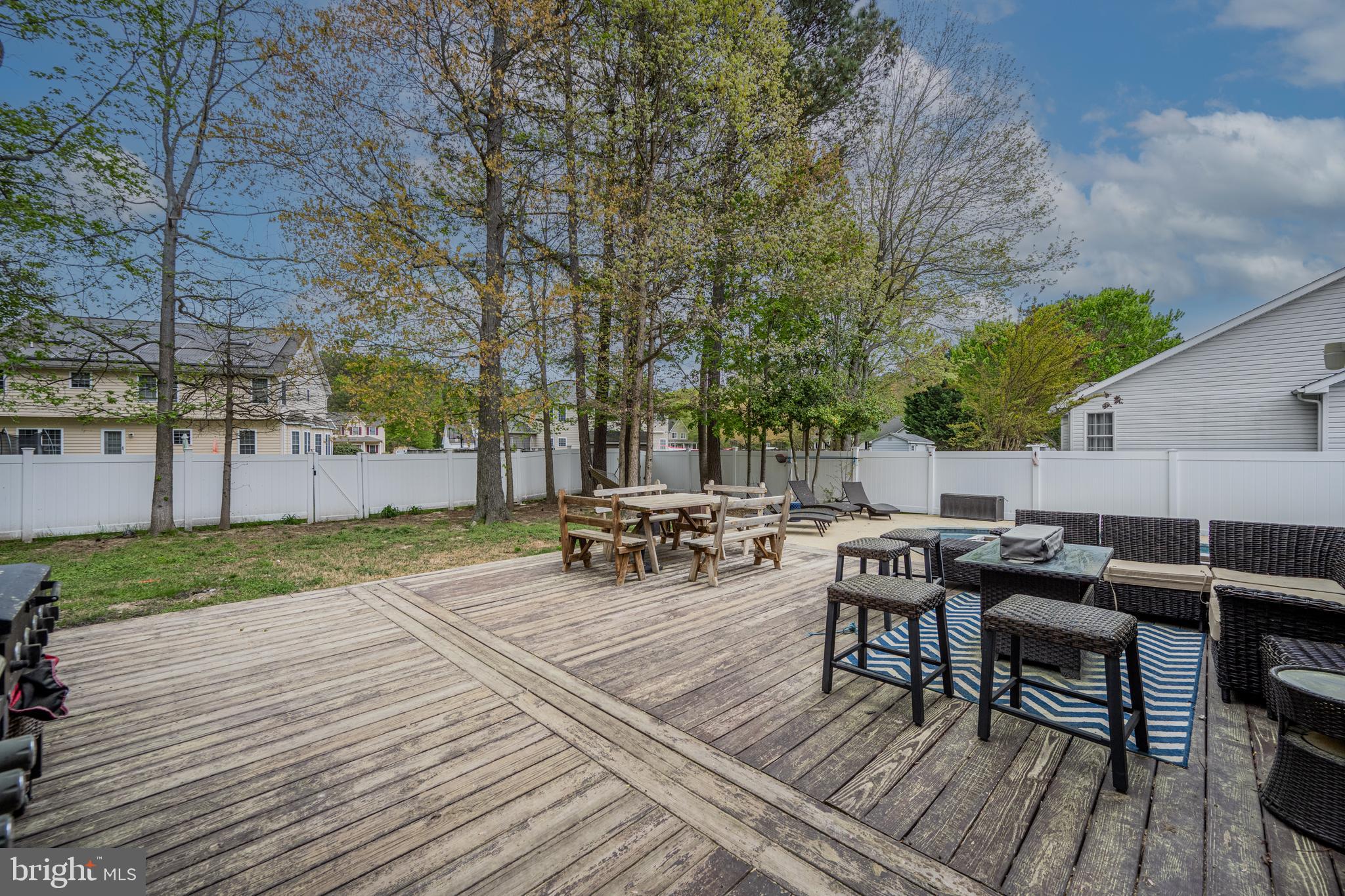 106 Caspian Dr