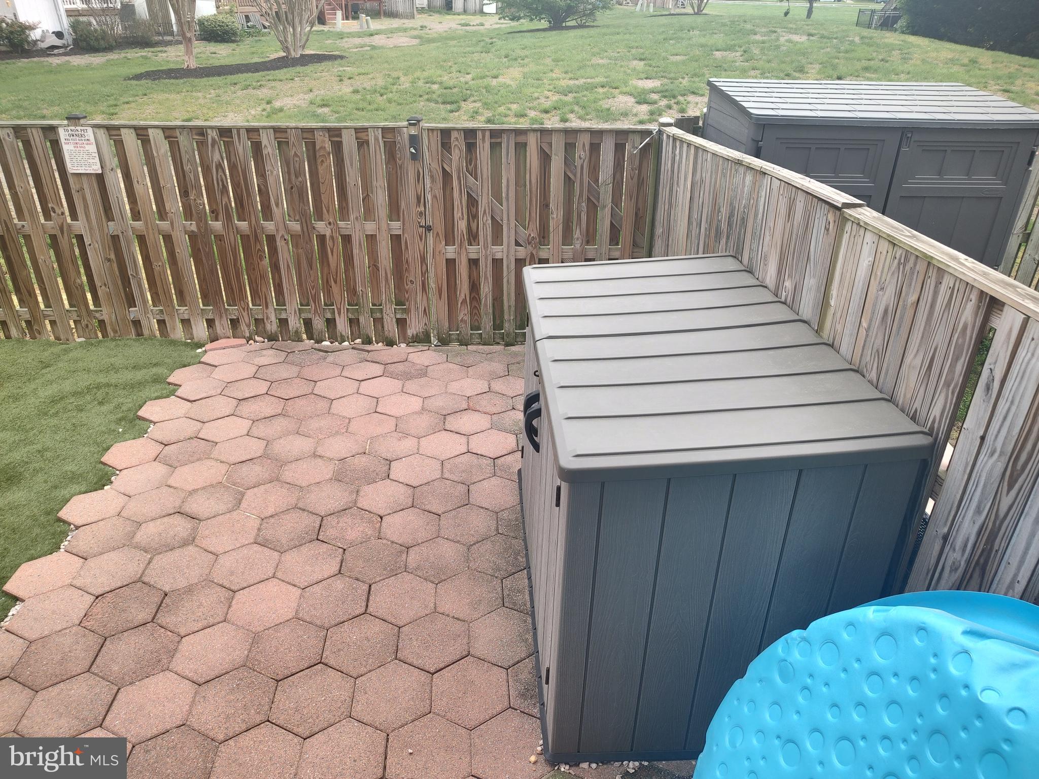 341 Creekside Commons Ct