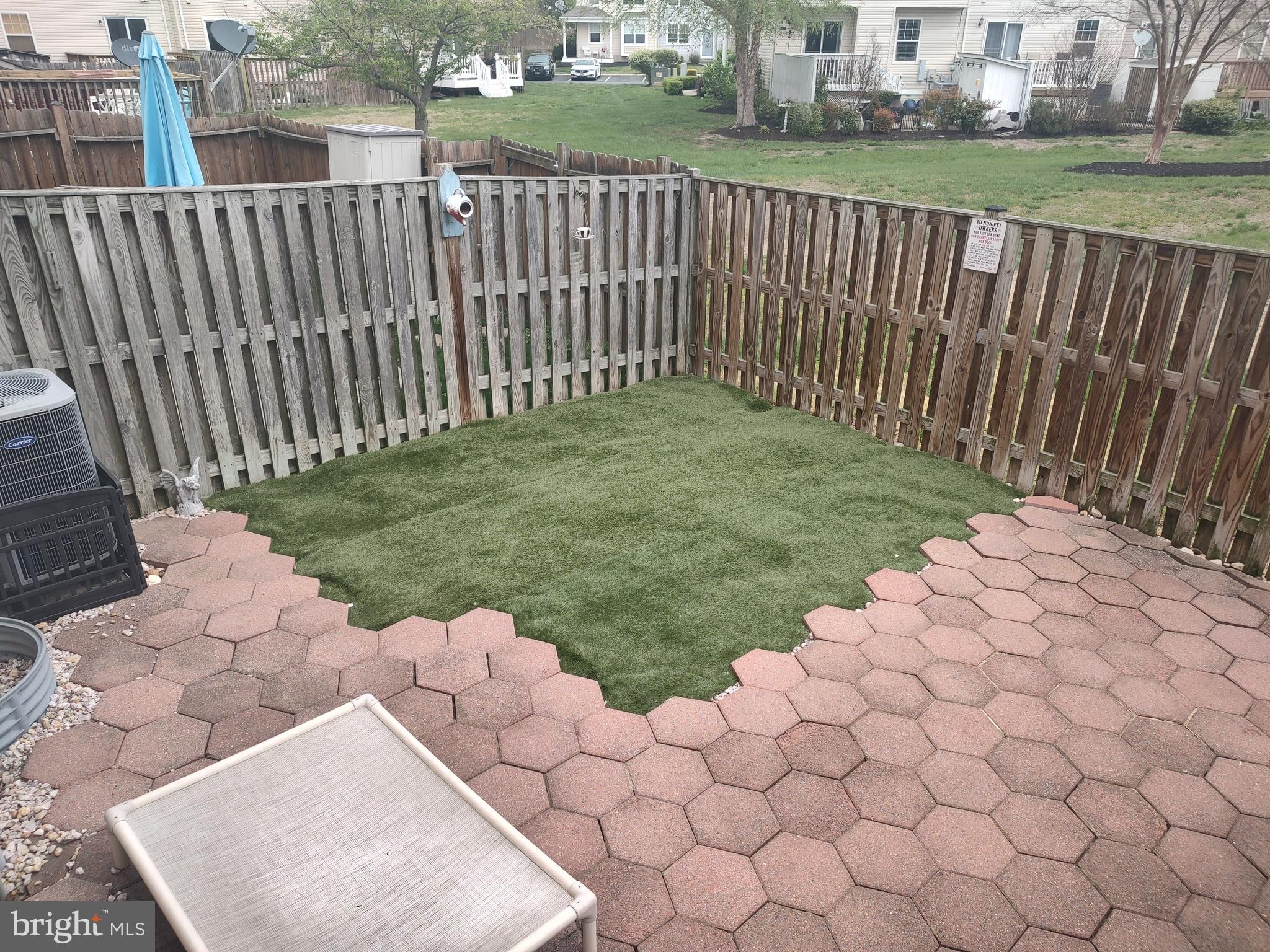 341 Creekside Commons Ct