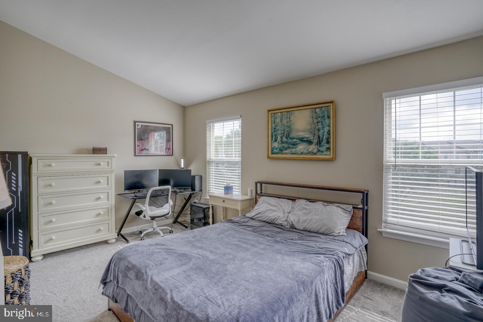 341 Creekside Commons Ct