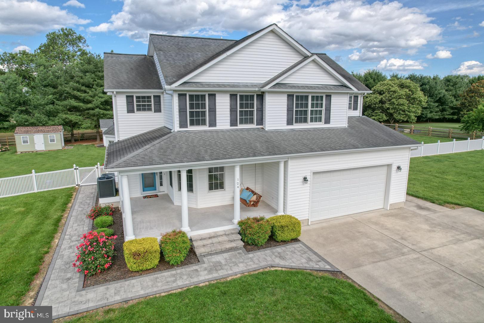 124 Amanda Ln