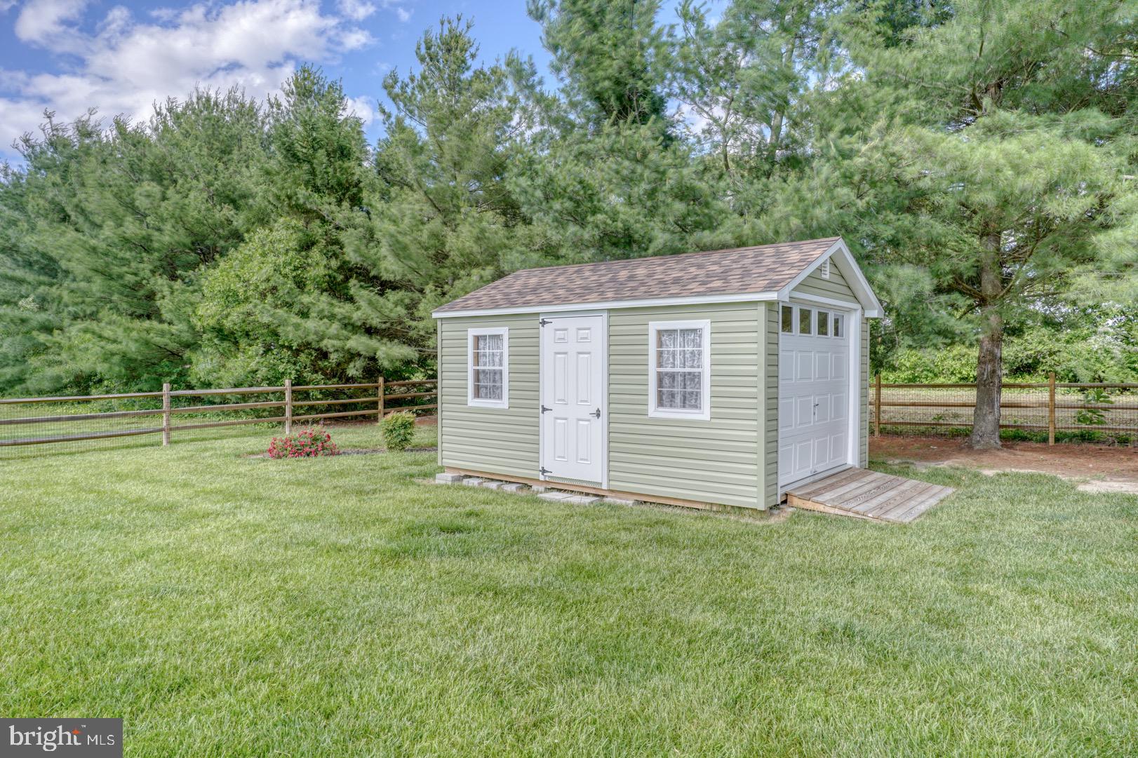 124 Amanda Ln