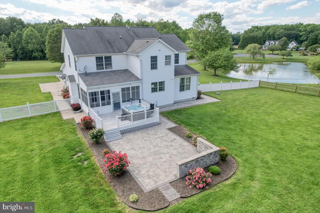 124 Amanda Ln