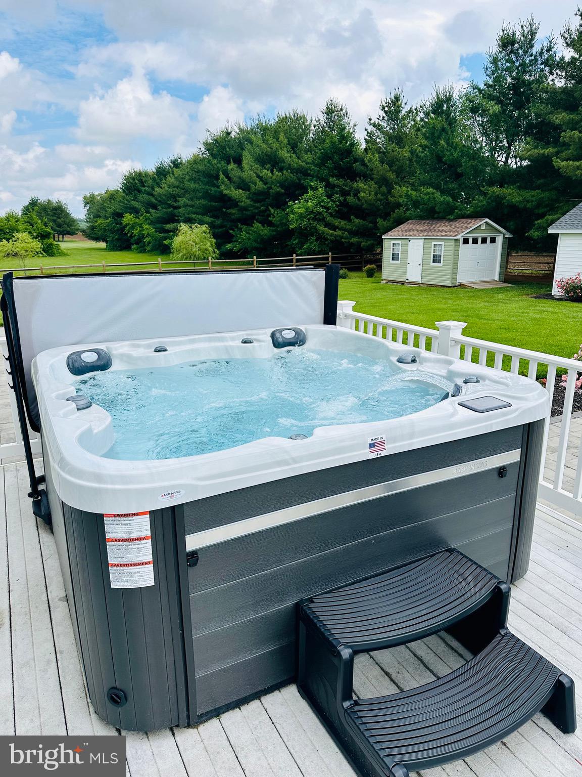 124 Amanda Ln