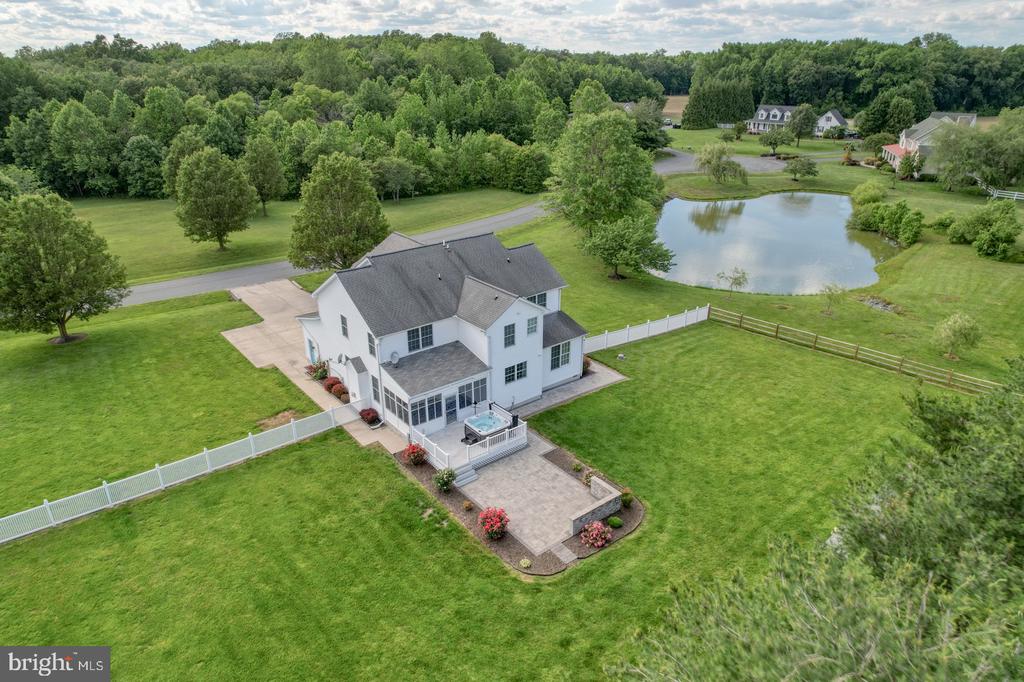 124 Amanda Ln