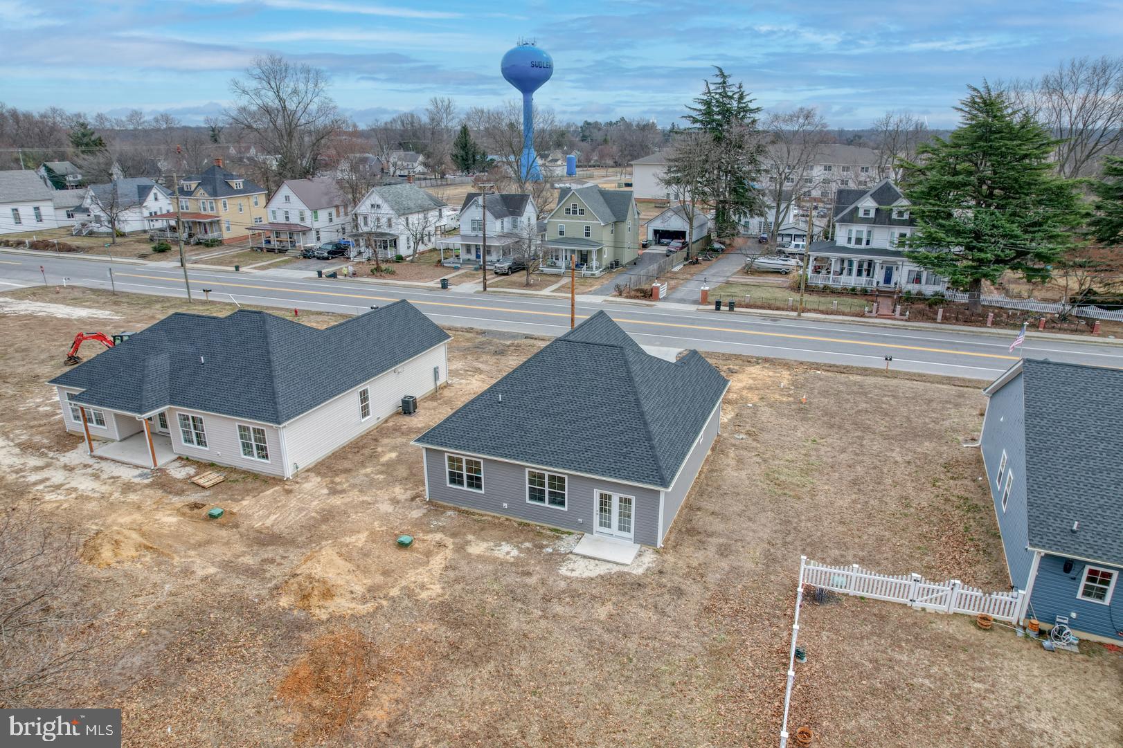 114 W Main St W MAIN