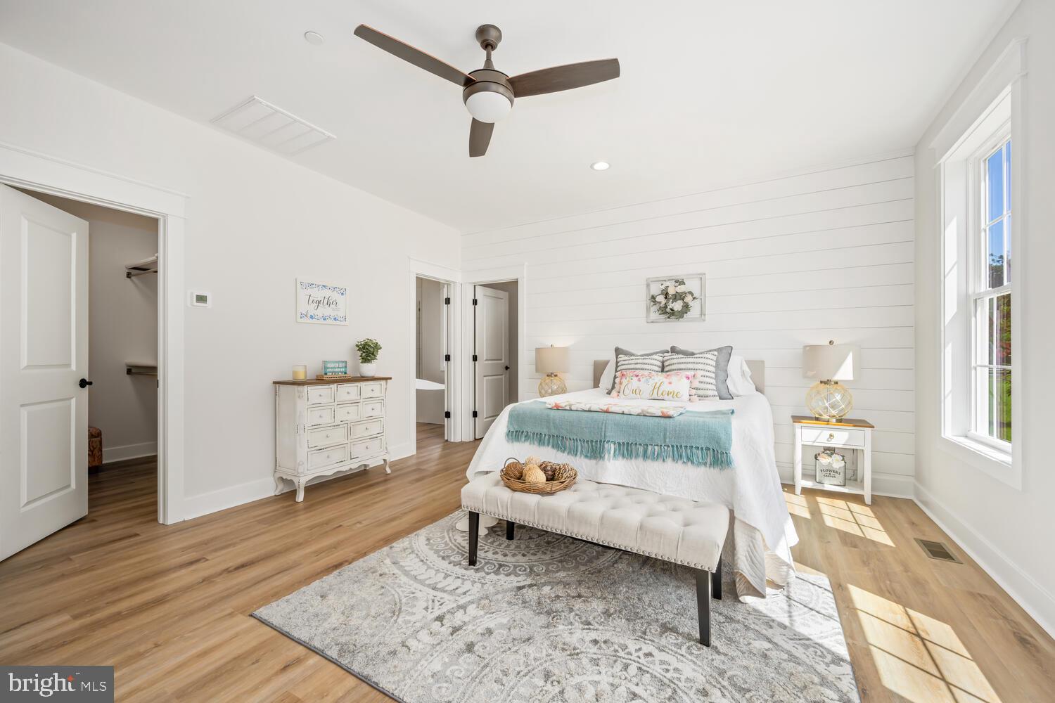 323 Queen Anne Club Dr