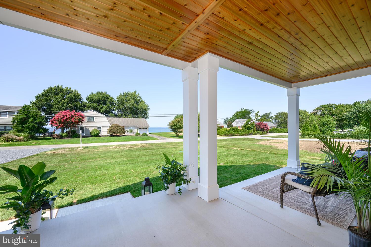 323 Queen Anne Club Dr