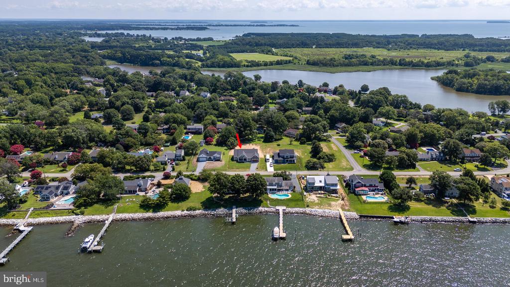 323 Queen Anne Club Dr