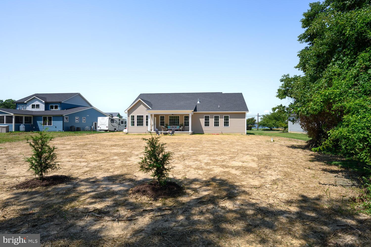 323 Queen Anne Club Dr