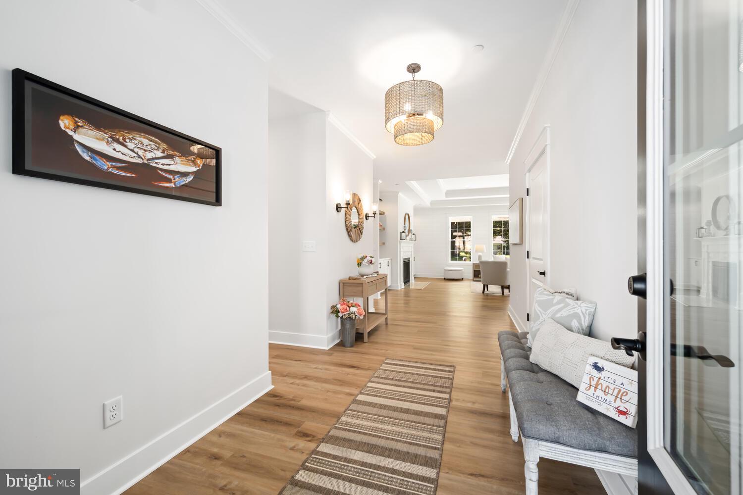 323 Queen Anne Club Dr