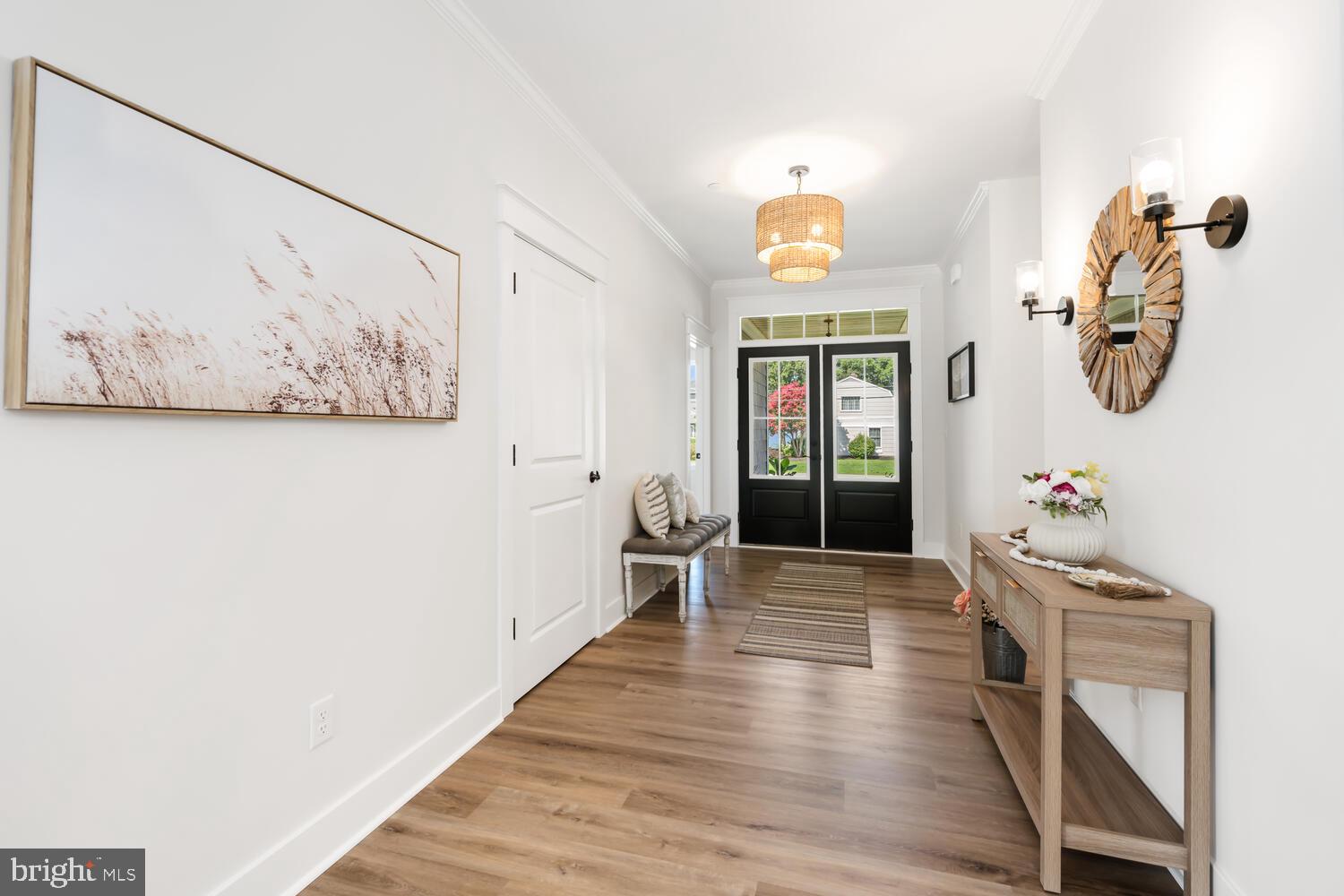 323 Queen Anne Club Dr