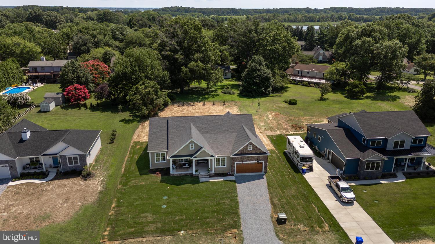323 Queen Anne Club Dr