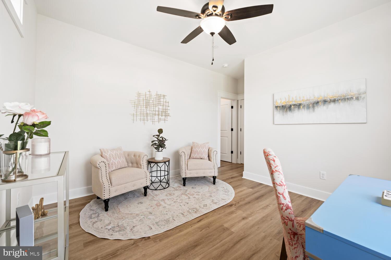 323 Queen Anne Club Dr