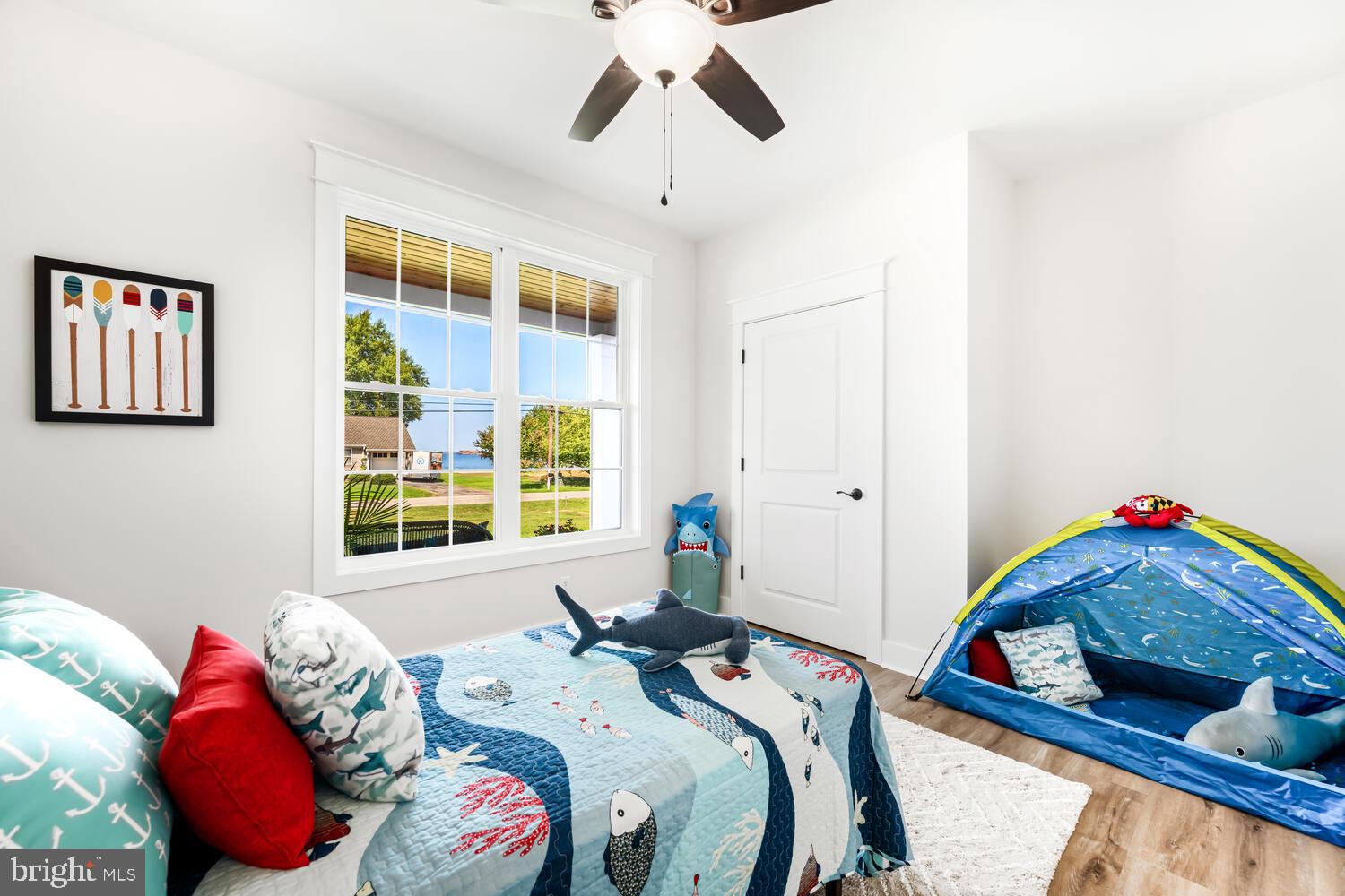323 Queen Anne Club Dr