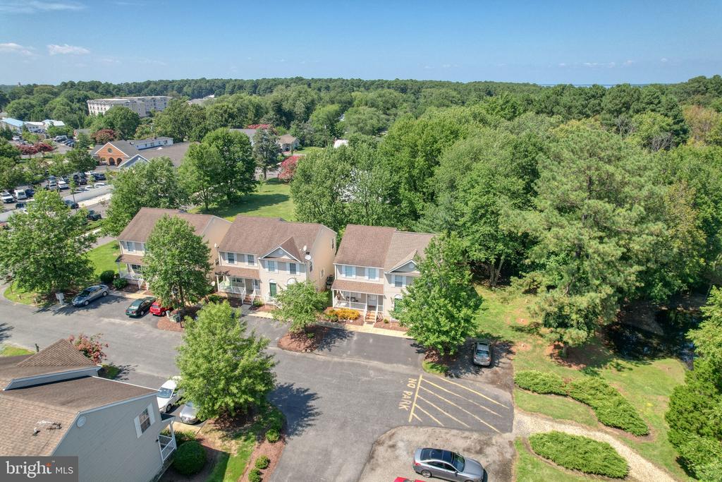 1033 Dundee Ct #5