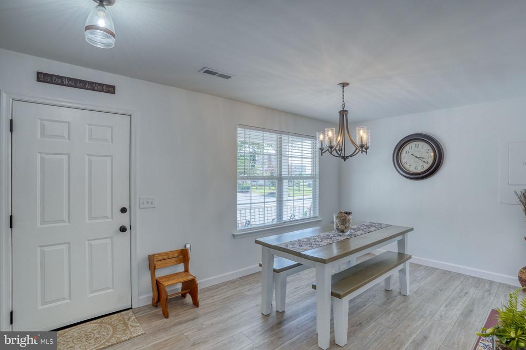 1033 Dundee Ct #5