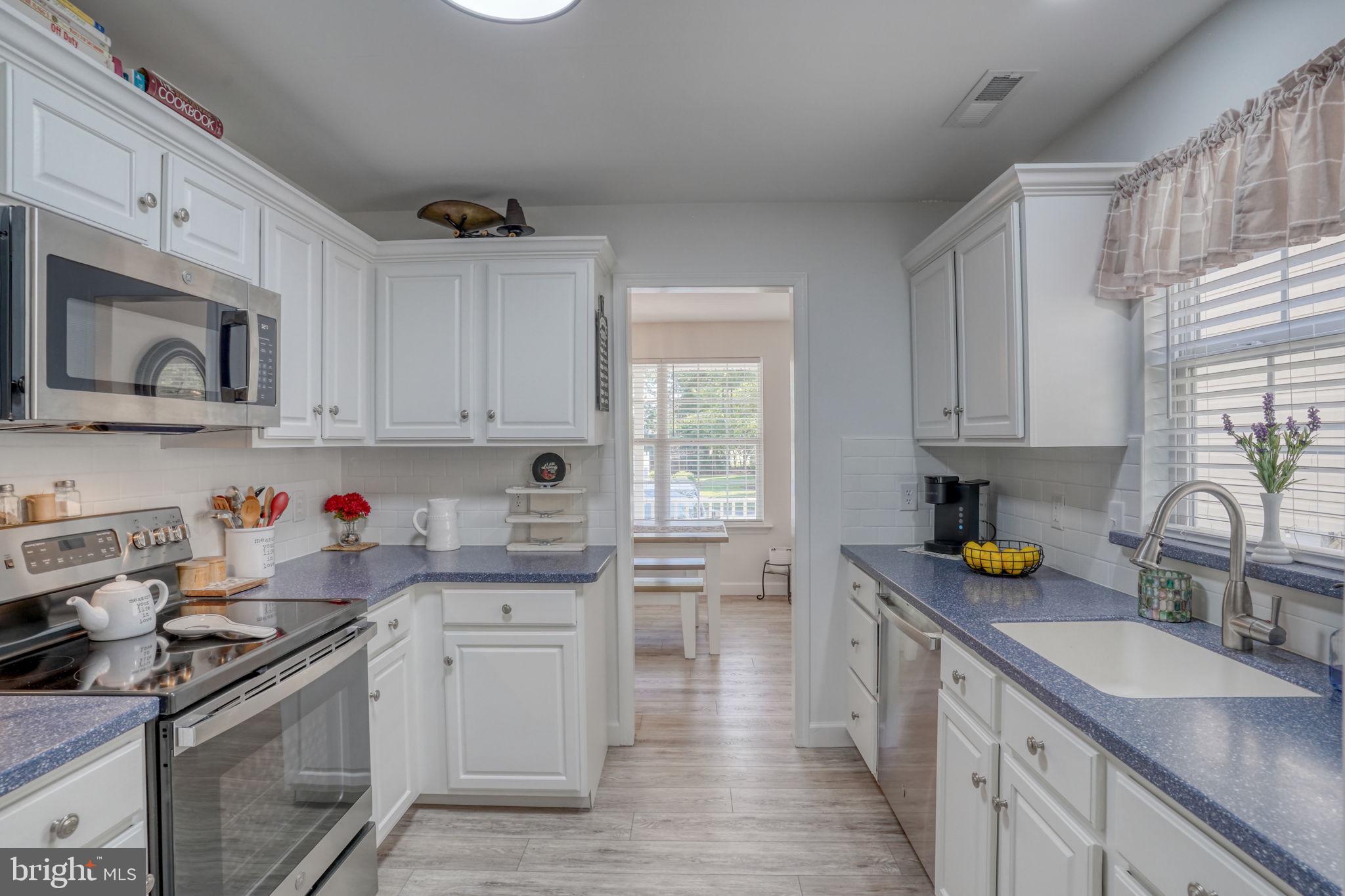 1033 Dundee Ct #5