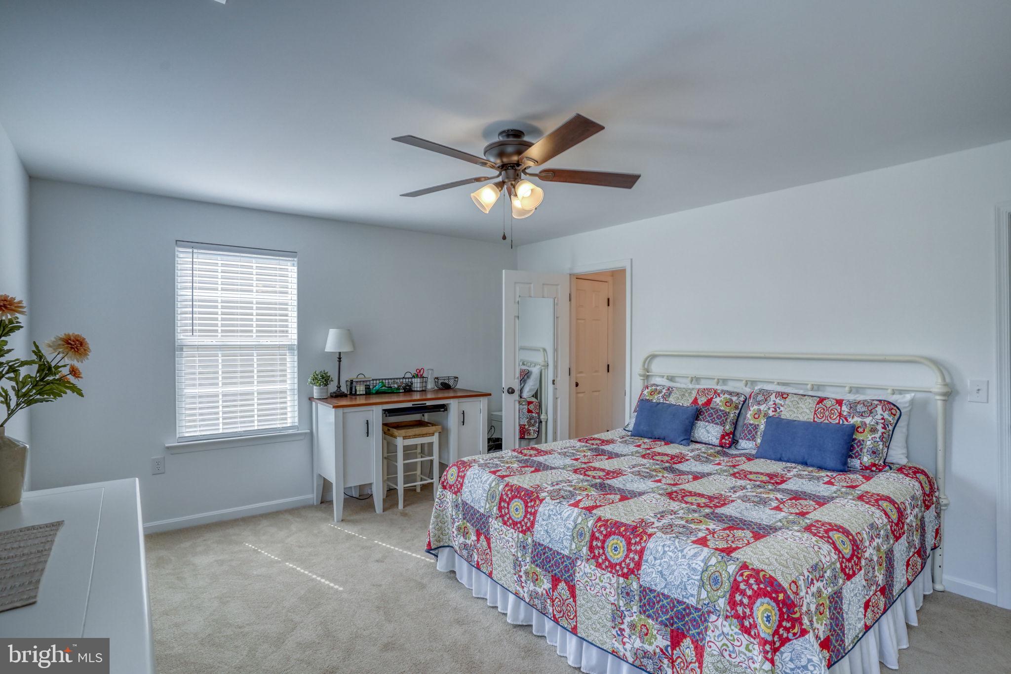 1033 Dundee Ct #5