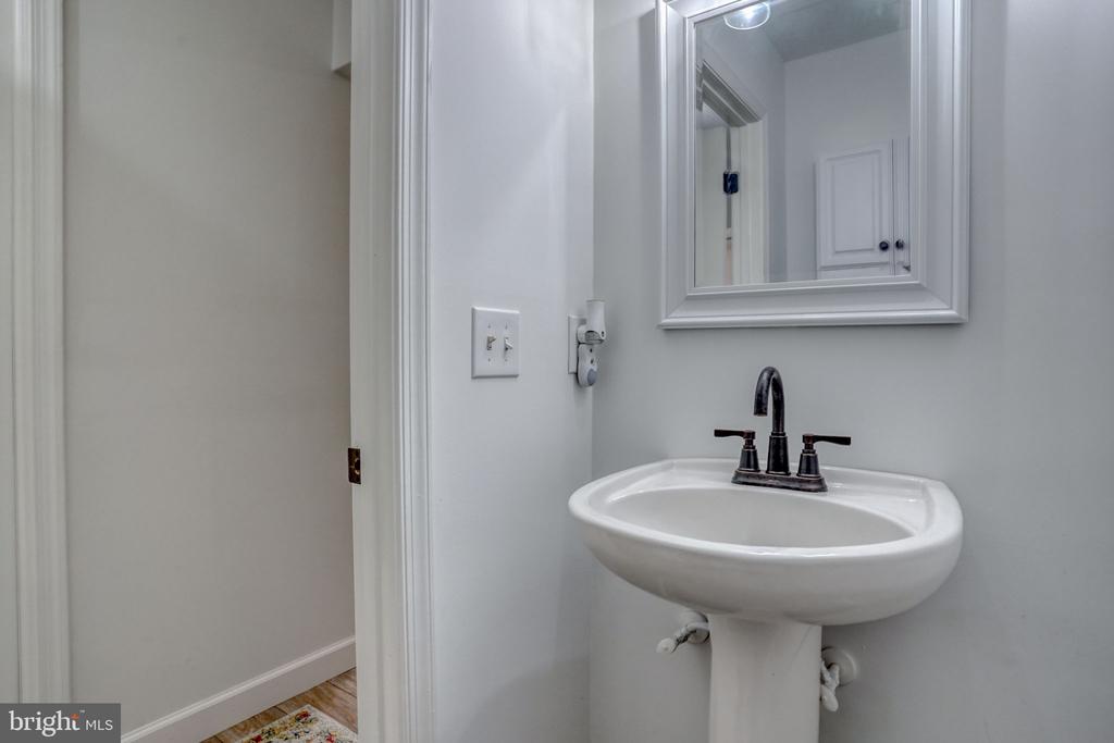 1033 Dundee Ct #5