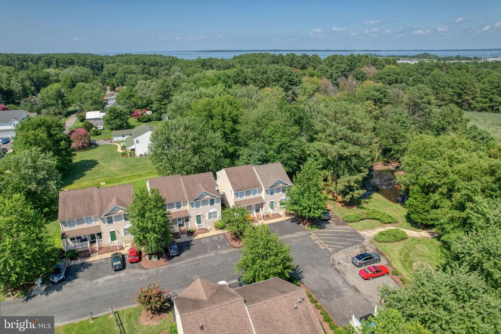 1033 Dundee Ct #5